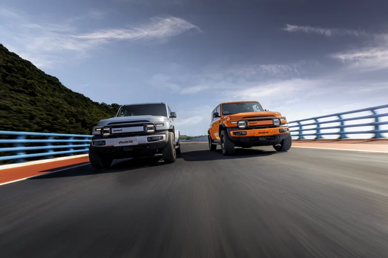 iCar convoy on bridge